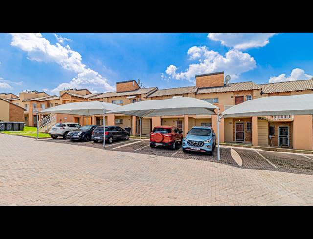 2 BEDROOM APARTMENT FOR SALE IN NOORDWYK